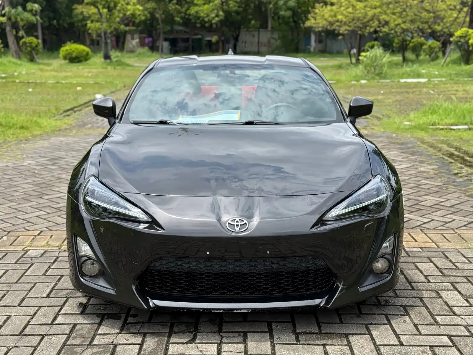 Фото 2 - Toyota 86