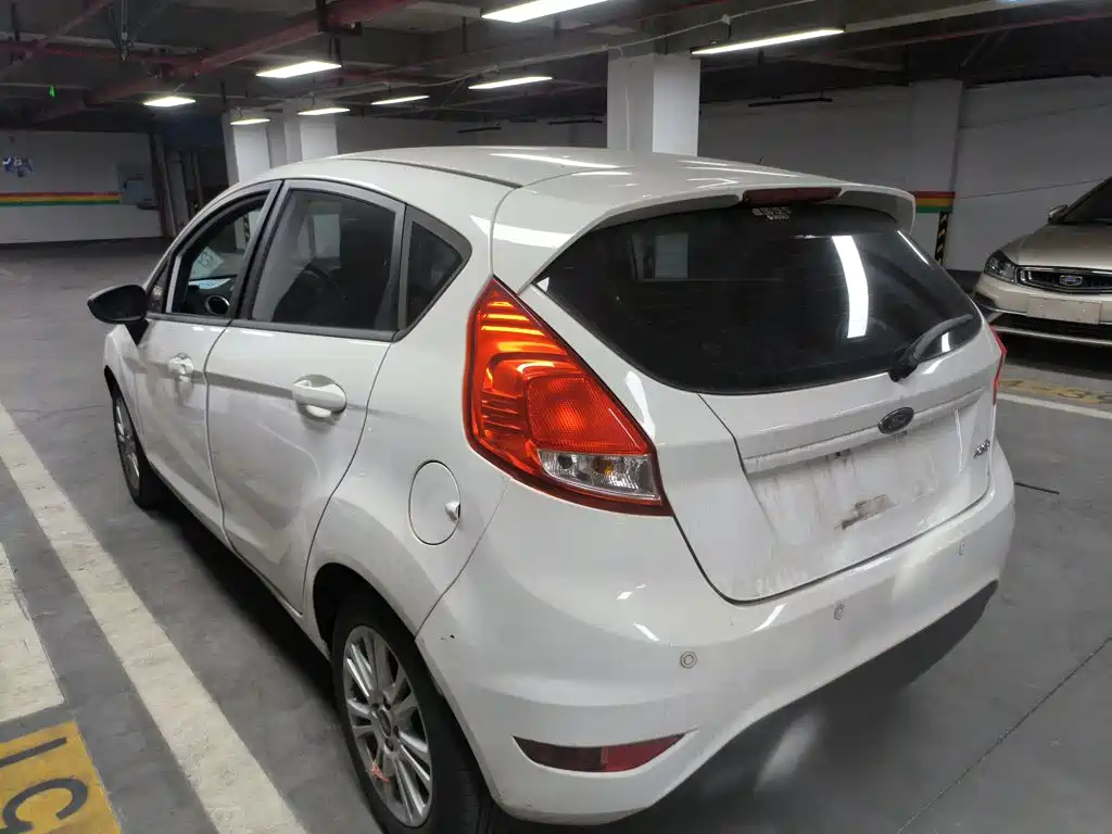 Ford Fiesta 2015 2013 Hatchback 1.5L Automatic Fashion