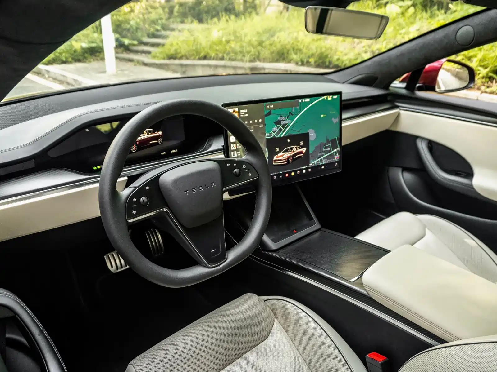 Photo 12 - Tesla Model S