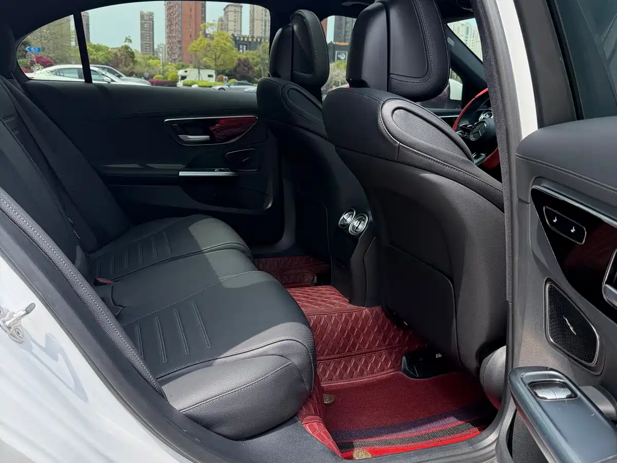 Mercedes-Benz C-Class 2023 C 260 L Night Edition Sport фото 8