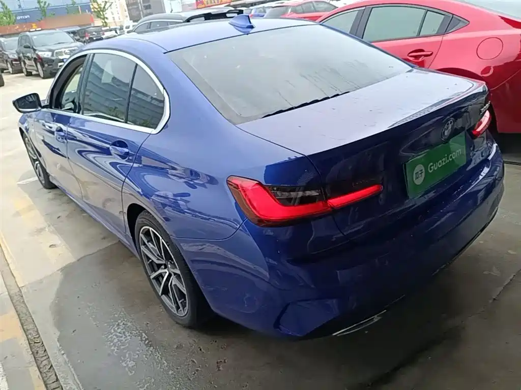BMW 3-SERIES