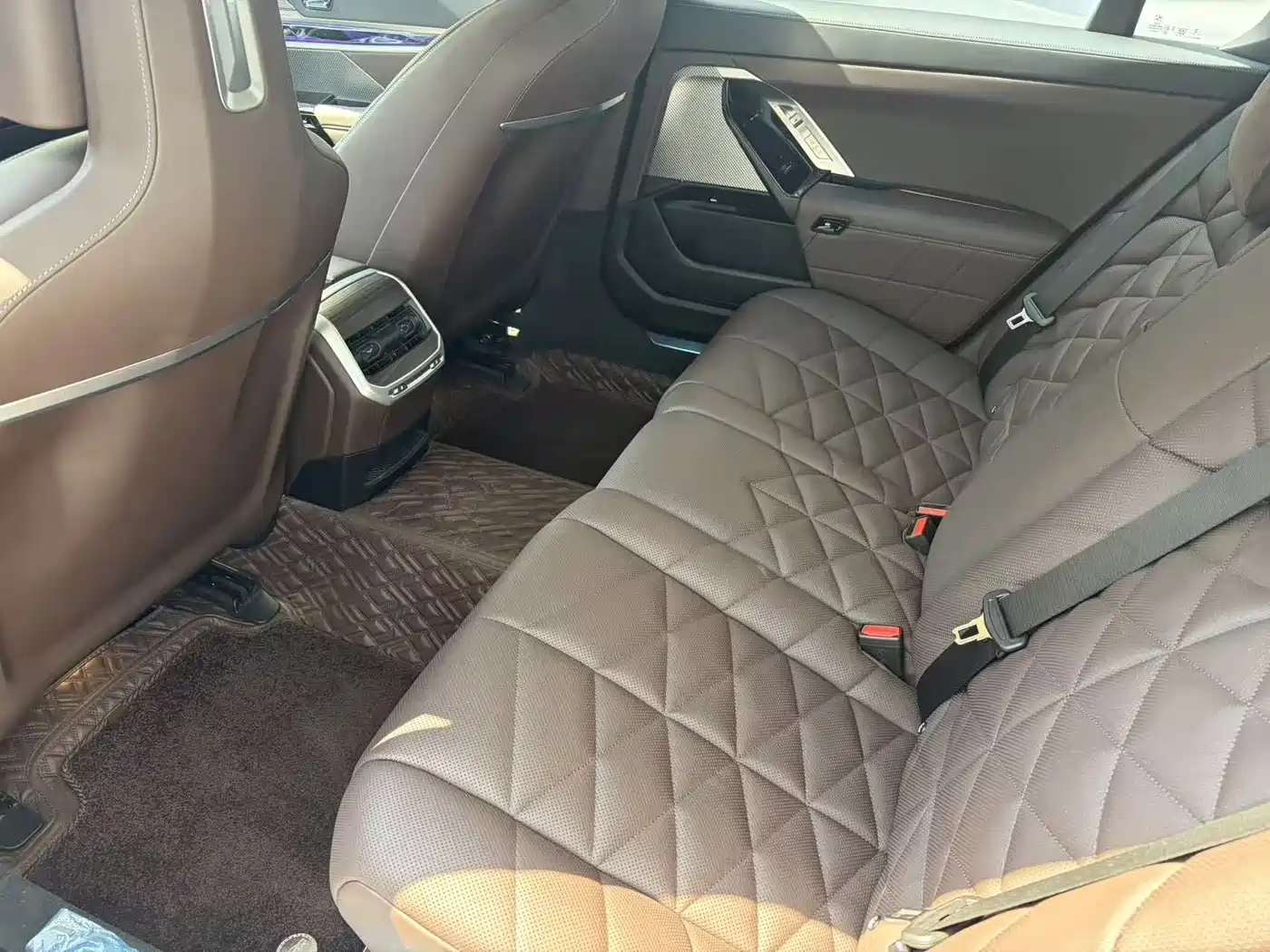 BMW 7 Series 2024 2023 Model 735Li Luxury Package