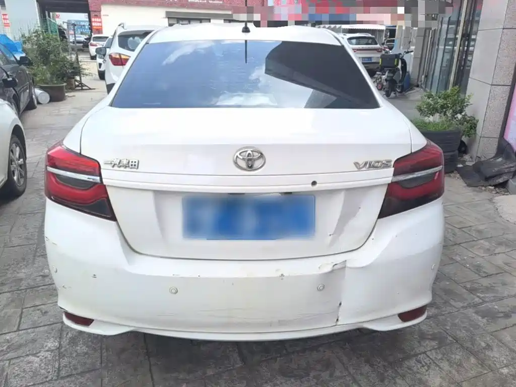 Фото 6 - Toyota Vios