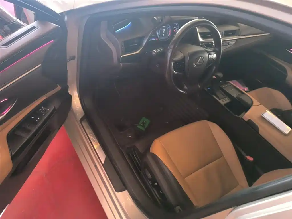 Lexus ES 2018 200 Excellence Edition China V фото 16