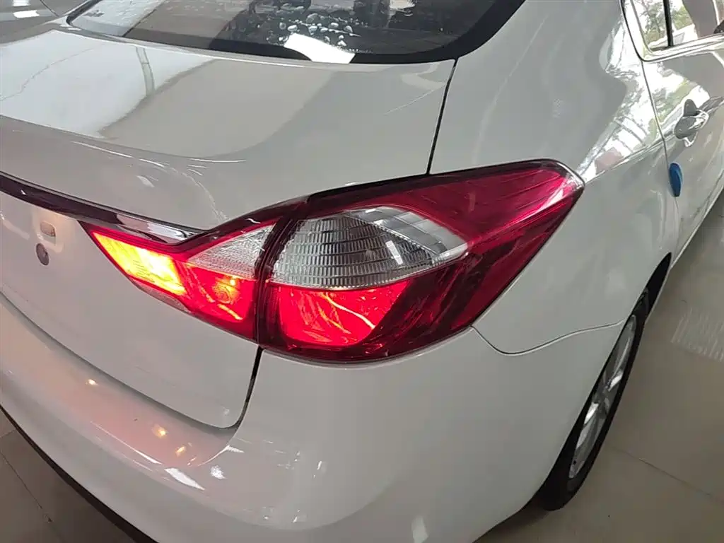 Kia K3 2016 1.6L Automatic GLS фото 8