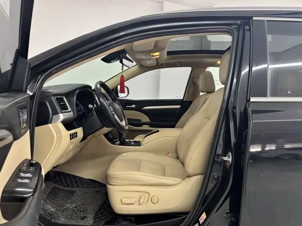 Toyota Highlander 2018 2.0T 4WD Luxury 7-seater China VI фото 6