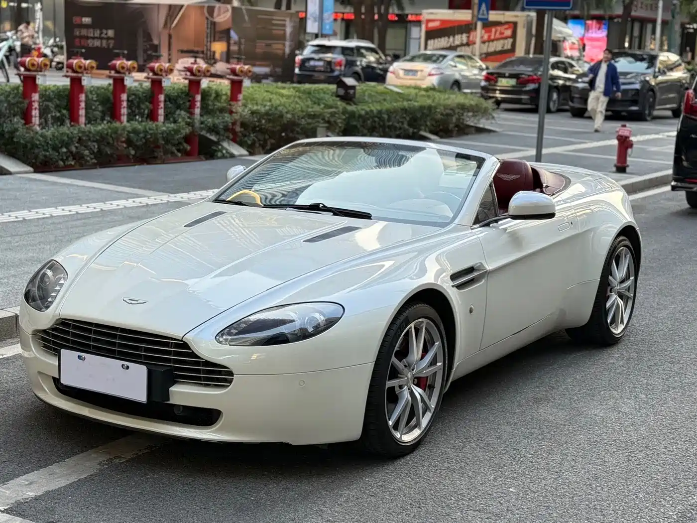 Aston Martin V8 Vantage 2011 2011 4.7L Sportshift Roadster