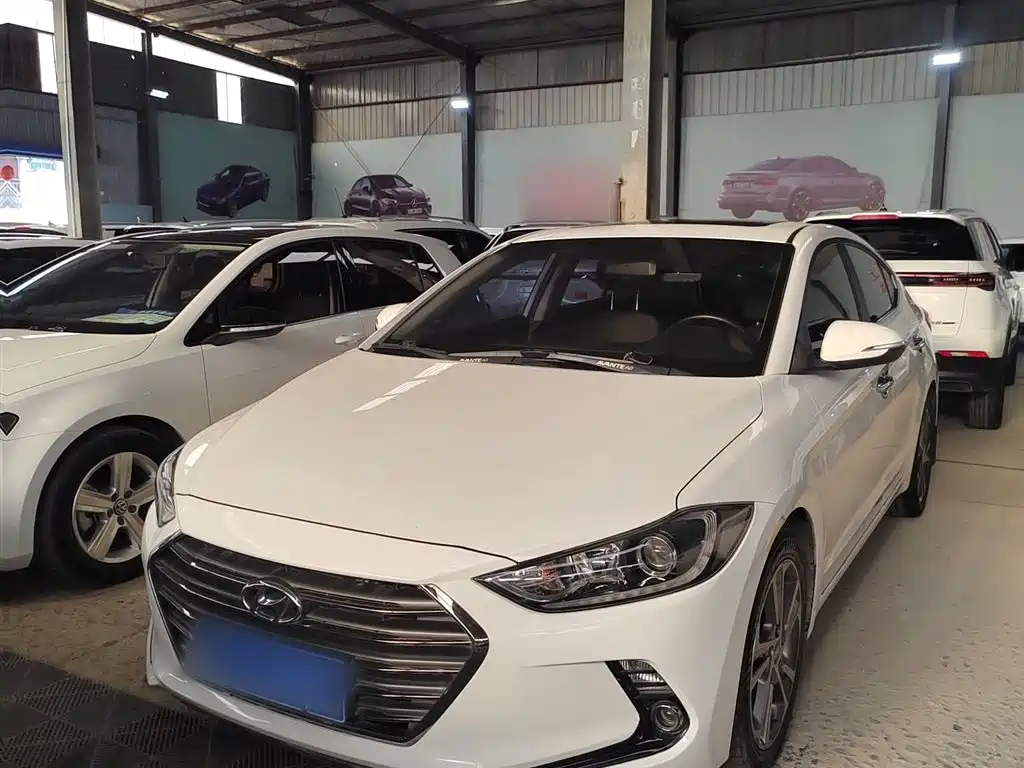 Hyundai Elantra 2016 Model 1.6L Automatic Smart Elite
