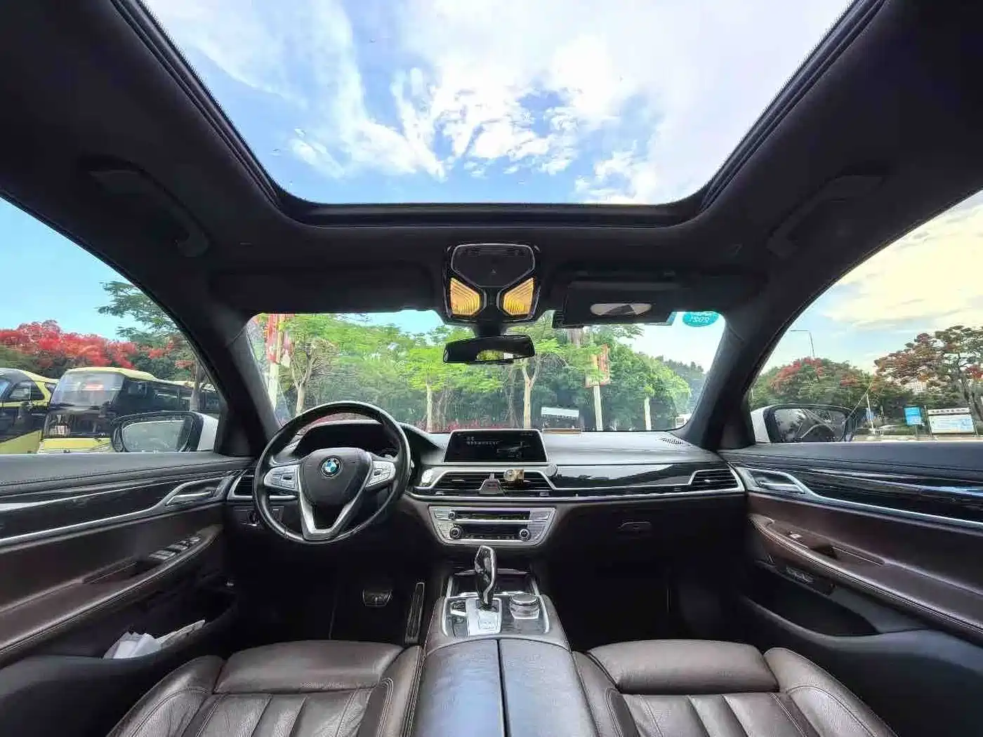 BMW 7 Series 2018 730Li Leading Type M Sport Package фото 5