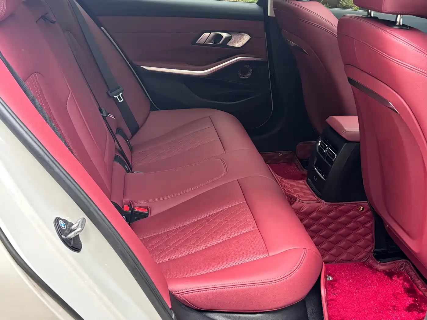 BMW 3 Series 2023 325i M Sport Package фото 14