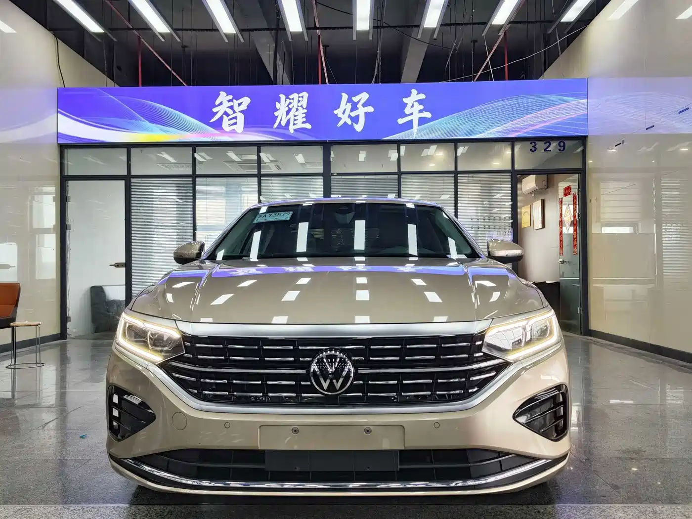Фото 3 - Volkswagen Passat