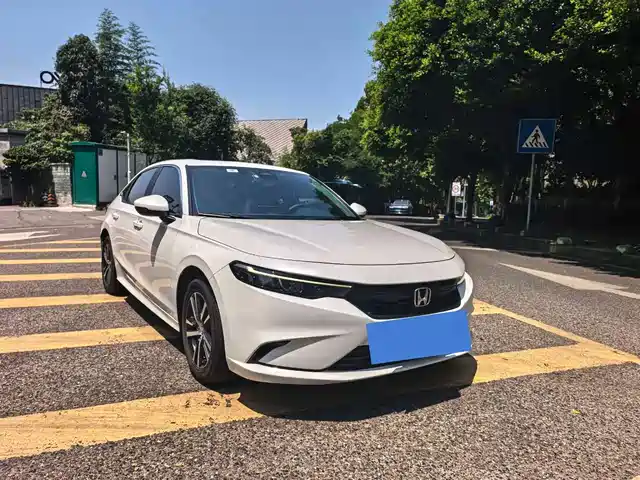 Honda Integra 2023 240TURBO CVT Tech Edition — фото 2