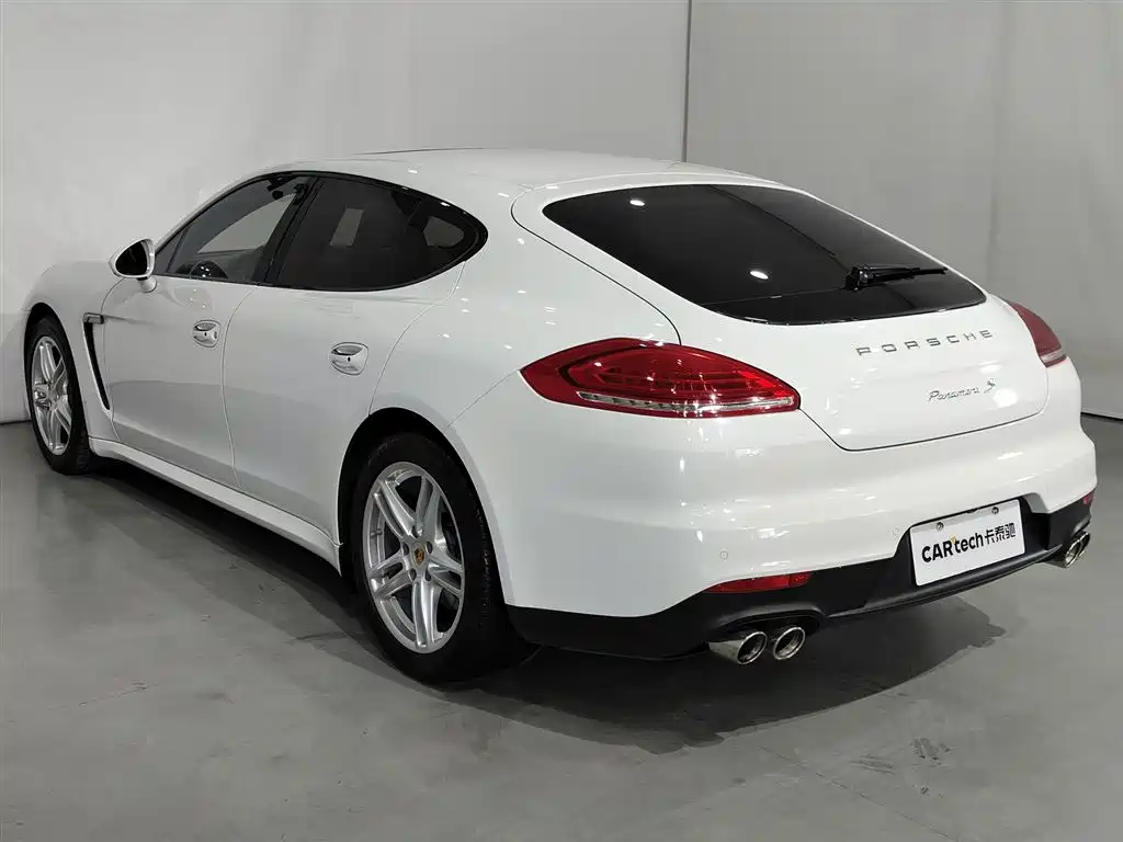 Porsche Panamera 2014 Panamera 4 3.0T фото 19