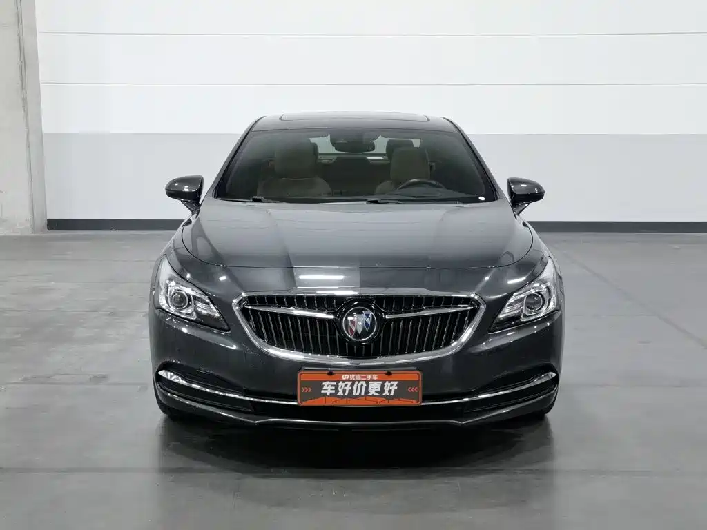 صورة 3 - Buick LaCrosse
