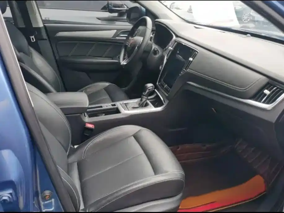 Фото 4 - Roewe RX5