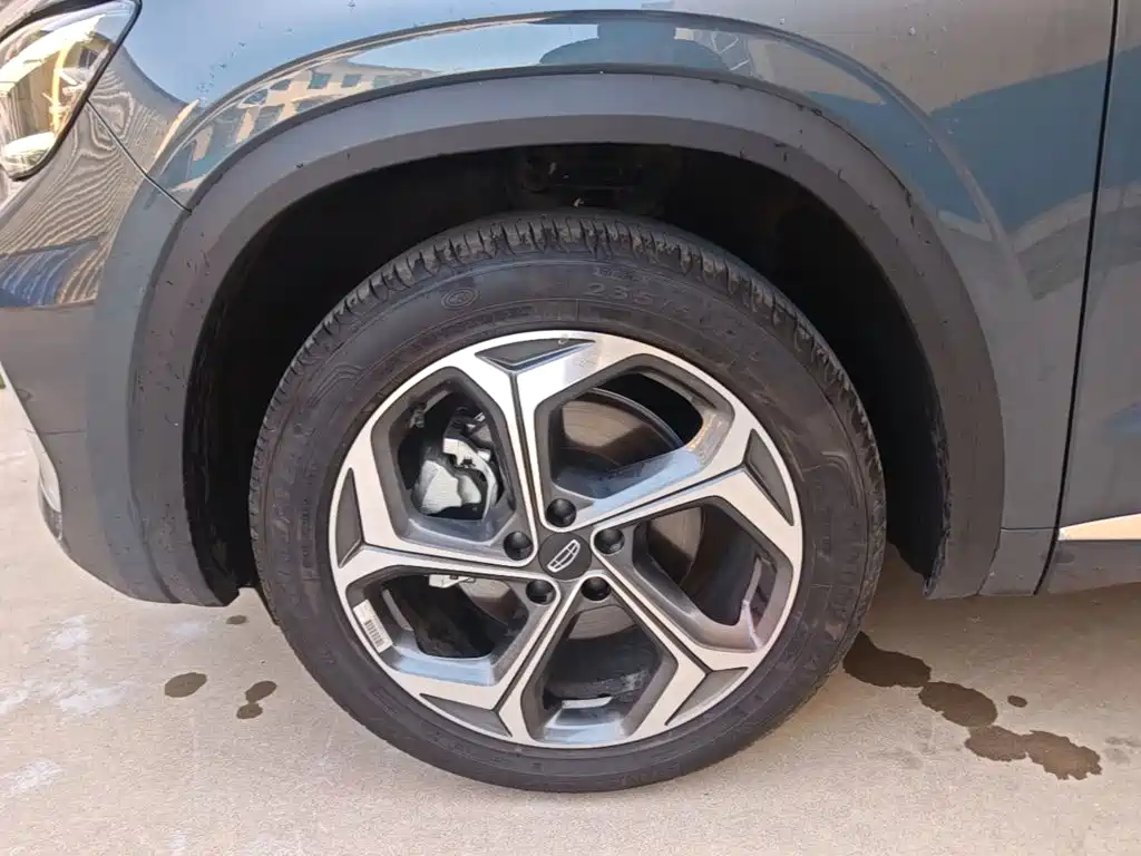 Geely Xingyue L 2026 2025 2.0TD Automatic Cloud Edition