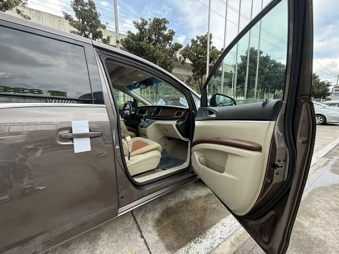 Buick GL8 2014 2.4L CT Luxury Business Comfort фото 22