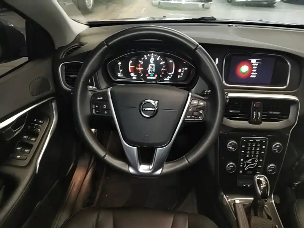 Volvo V40 2018 2018 T3 Inscription Edition