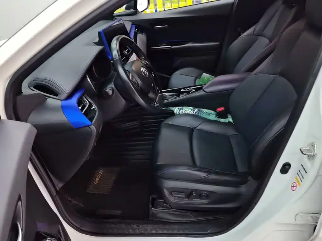 Toyota C-HR 2020 2020 Model 2.0L Luxury