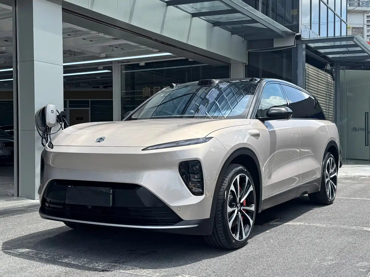 NIO ES8 2023 100kWh Signature Edition