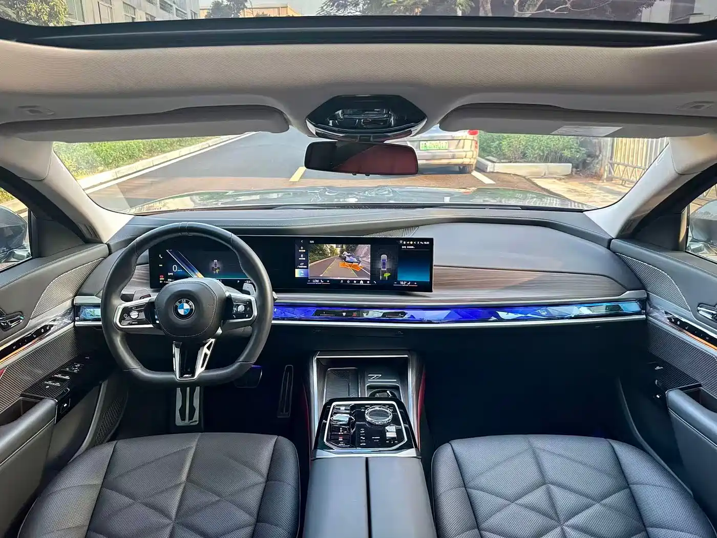 BMW 7 Series 2023 Model 735Li M Sport Package фото 6