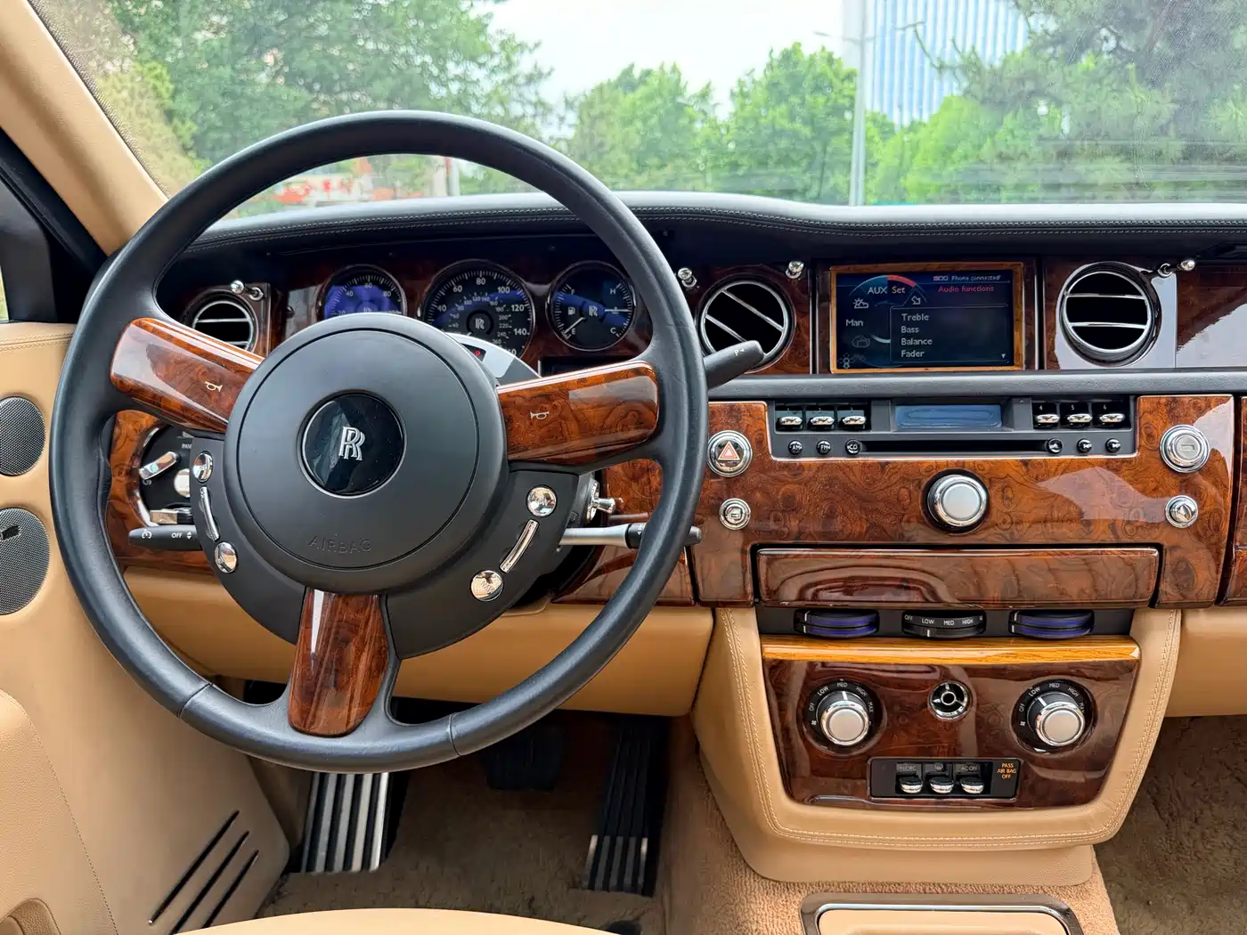 Rolls-Royce Phantom 2007 2004 Model 6.7L Standard Version