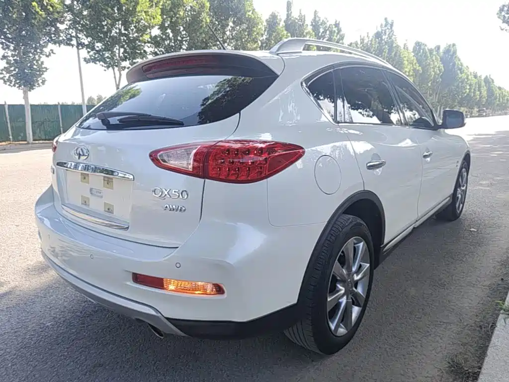 Infiniti QX50 2017 2015 2.5L Enjoyment Edition