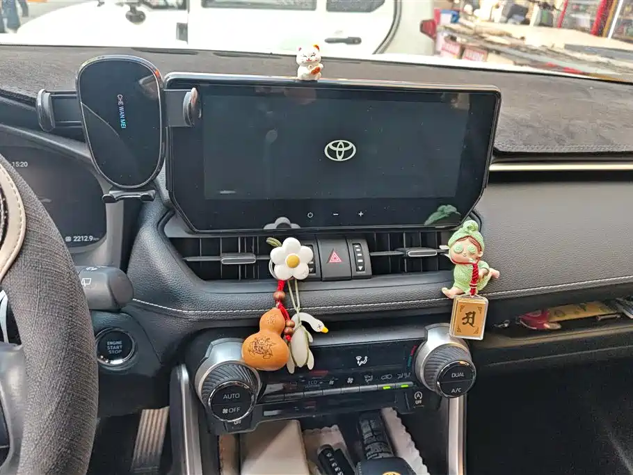 Toyota Wildlander 2023 2.0L CVT FWD Luxury PLUS фото 12
