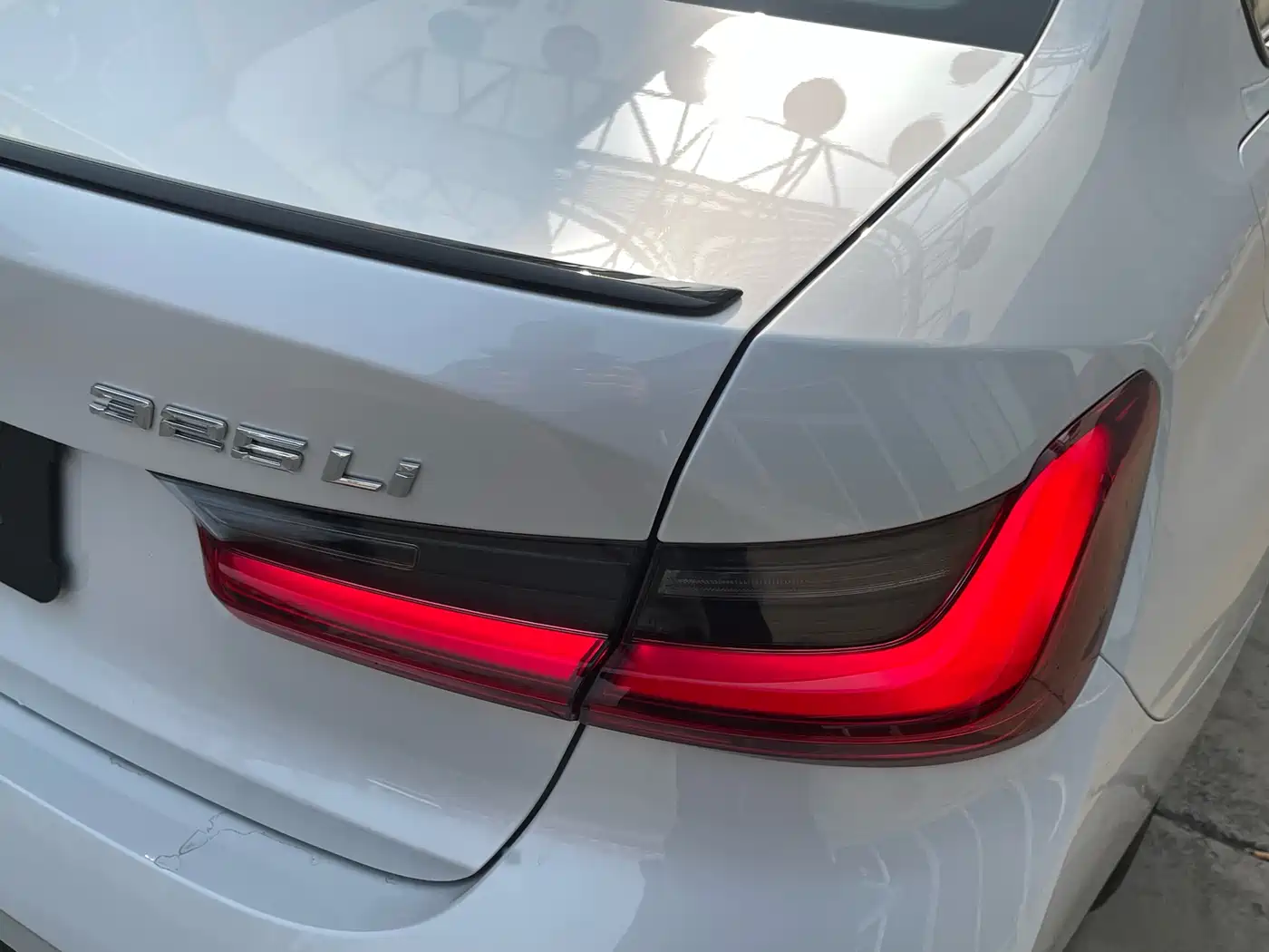 BMW 3 Series 2024 325Li M Sport Shadowline Package фото 30
