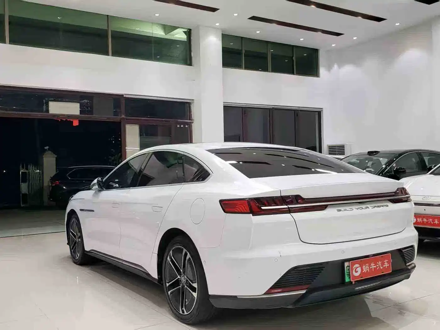 BYD Han 2020 EV Extended Range Premium фото 11