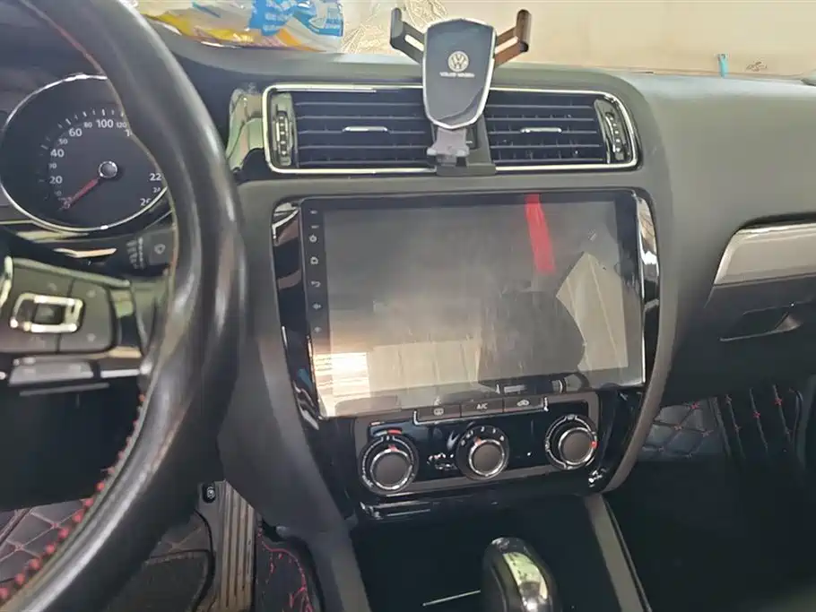 Volkswagen Sagitar 2017 1.6L Automatic Comfort фото 13