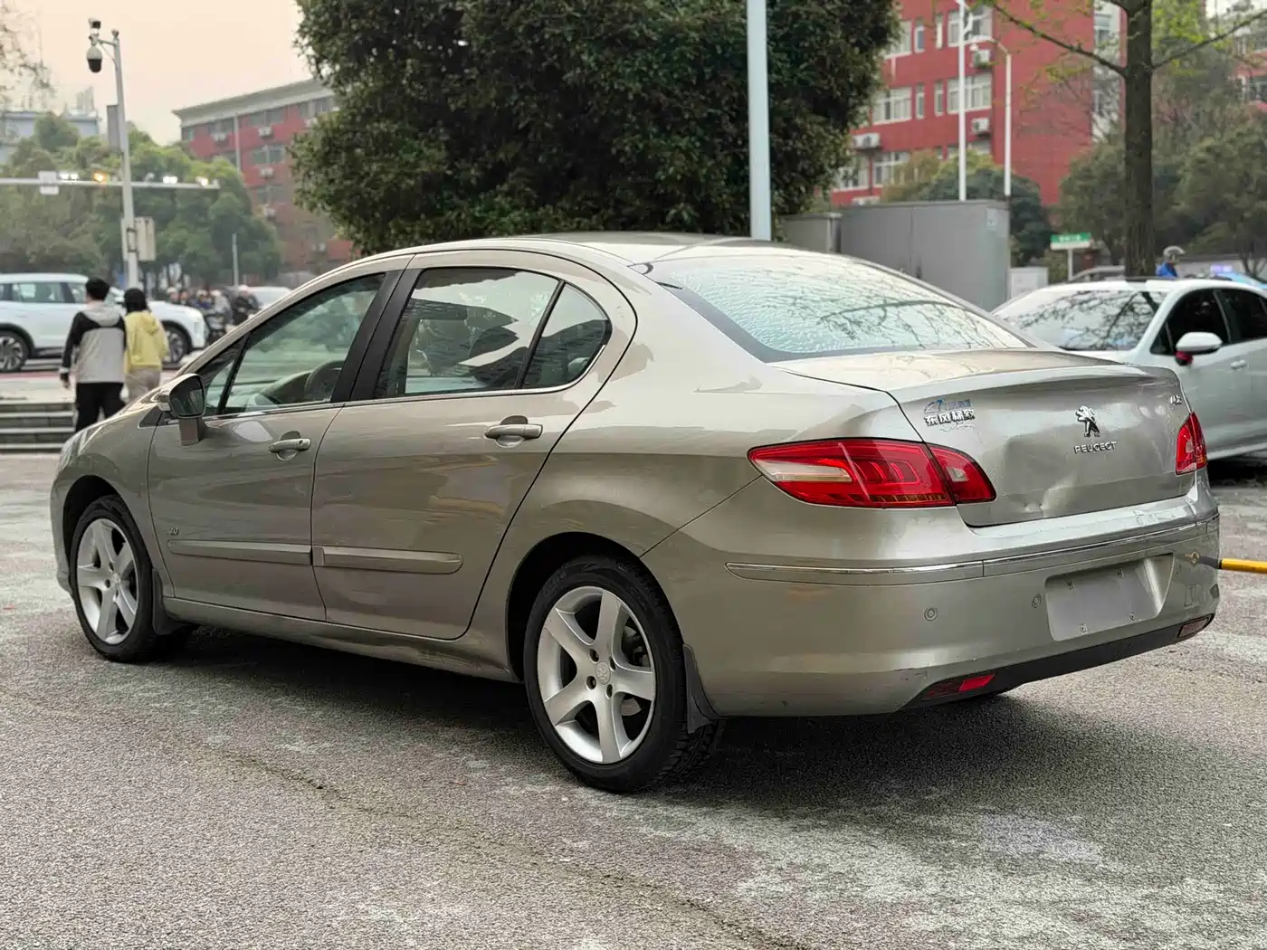 Peugeot 408 2013 2.0L Automatic Comfort Edition фото 6