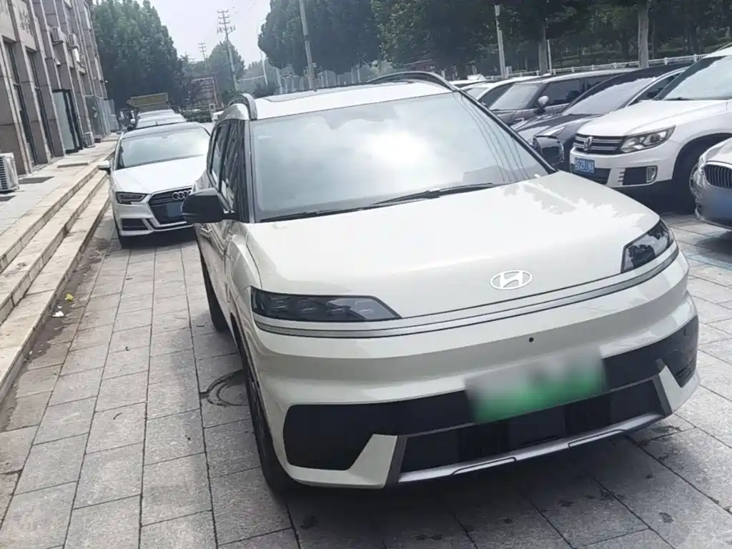 2025 Hyundai ELEXIO