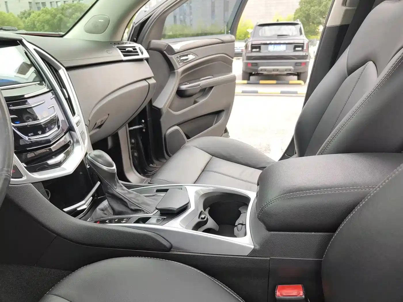 Cadillac SRX 2014 3.0L Elite Model фото 8