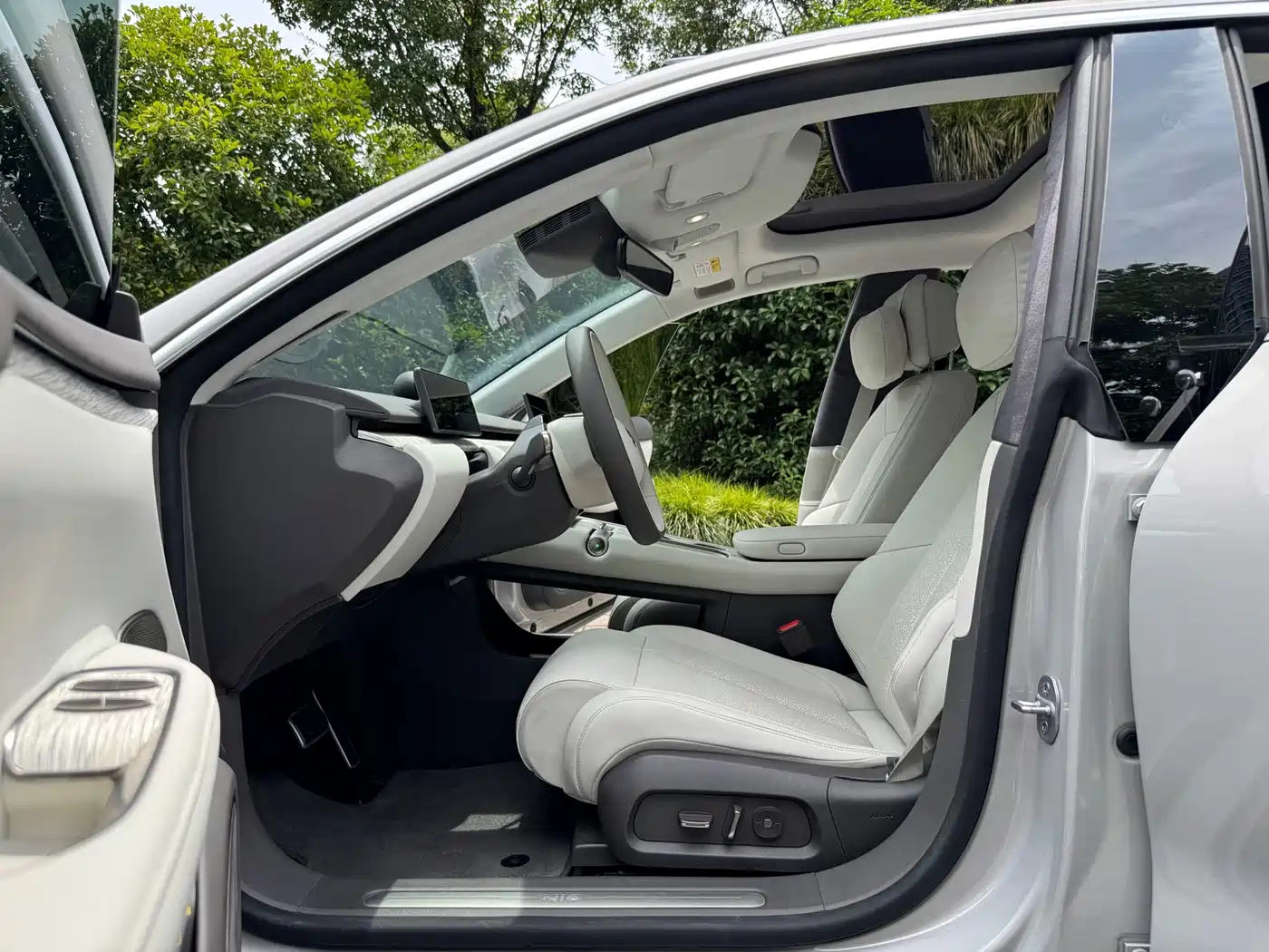 NIO ET7 2025 2024 75kWh Executive Edition