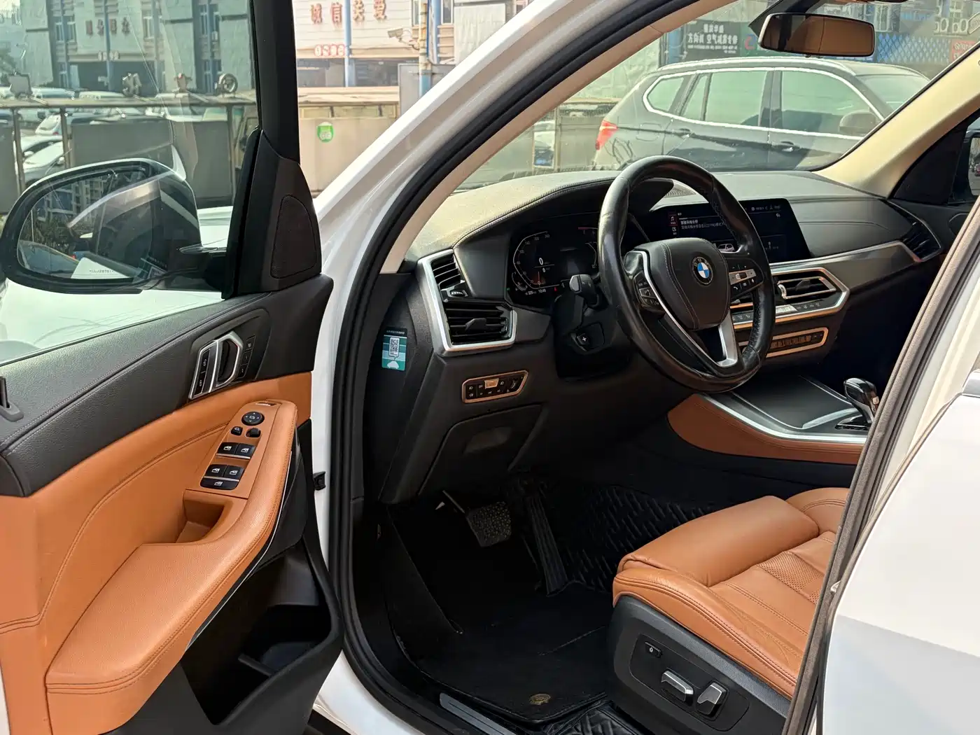 BMW X5 (Import) 2020 xDrive40i M Sport Package фото 9