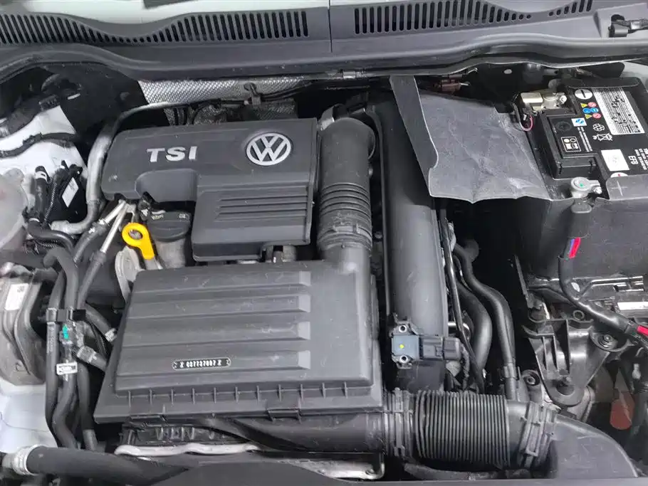 Volkswagen Golf Sportsvan 2016 230TSI Manual Progressive фото 10