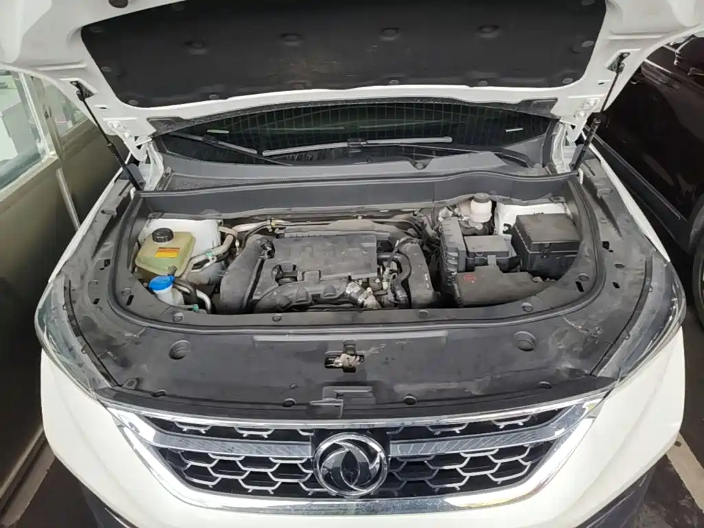 Dongfeng Aeolus Dongfeng Fengshen AX7 2019 2019 1.6T Auto AI Navigation Type China V