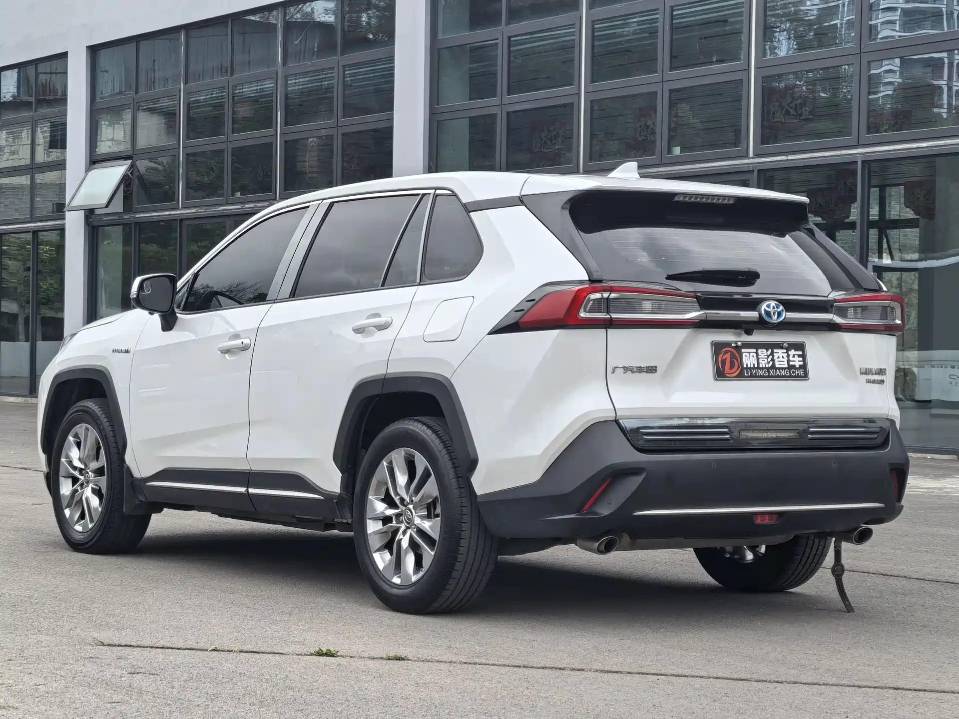 Фото 6 - Toyota Wildlander