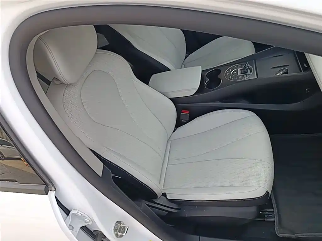 BYD Hai Bao 05 DM-i 2025 DM-i Smart Drive Edition 55KM Luxury фото 25
