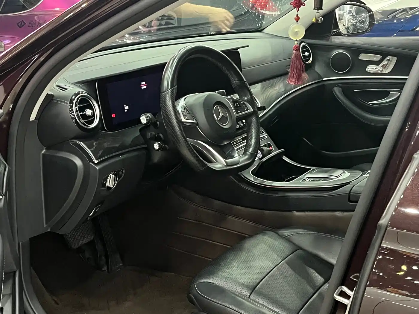 Mercedes-Benz E-Class 2018 E 300 L Sport Luxury фото 3