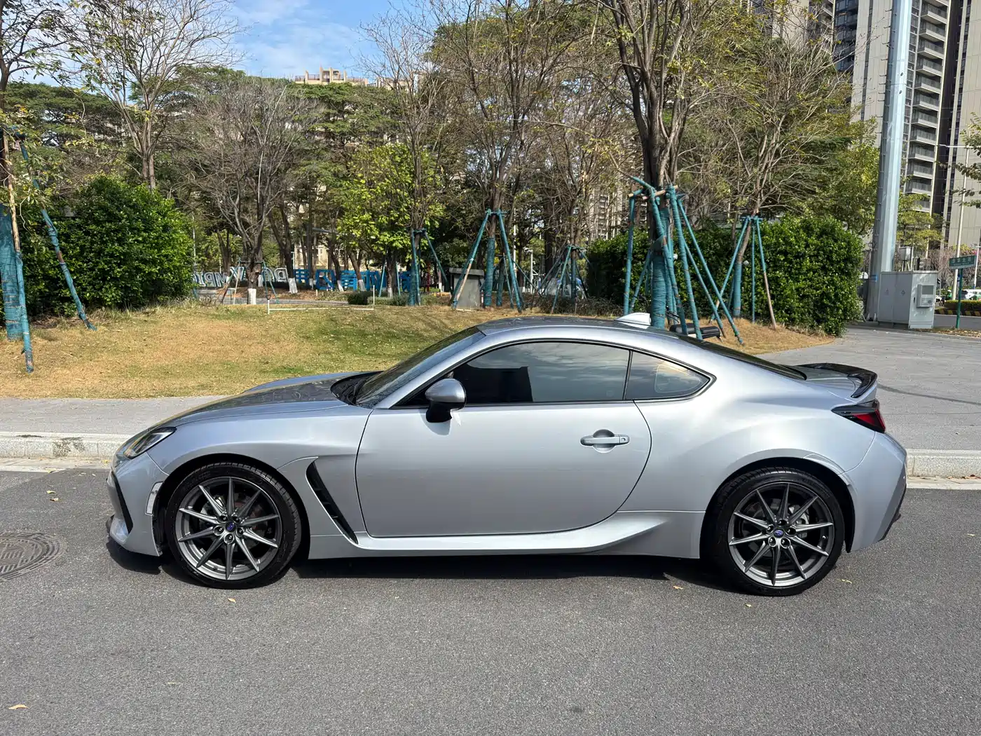 Subaru BRZ 2022 2.4L Manual фото 4