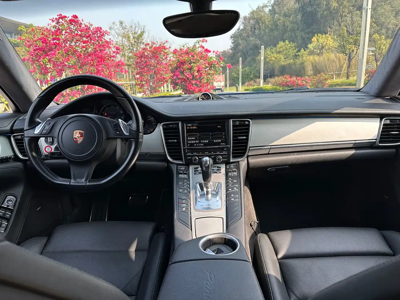 Porsche Panamera 2014 Panamera Executive 3.0T фото 11