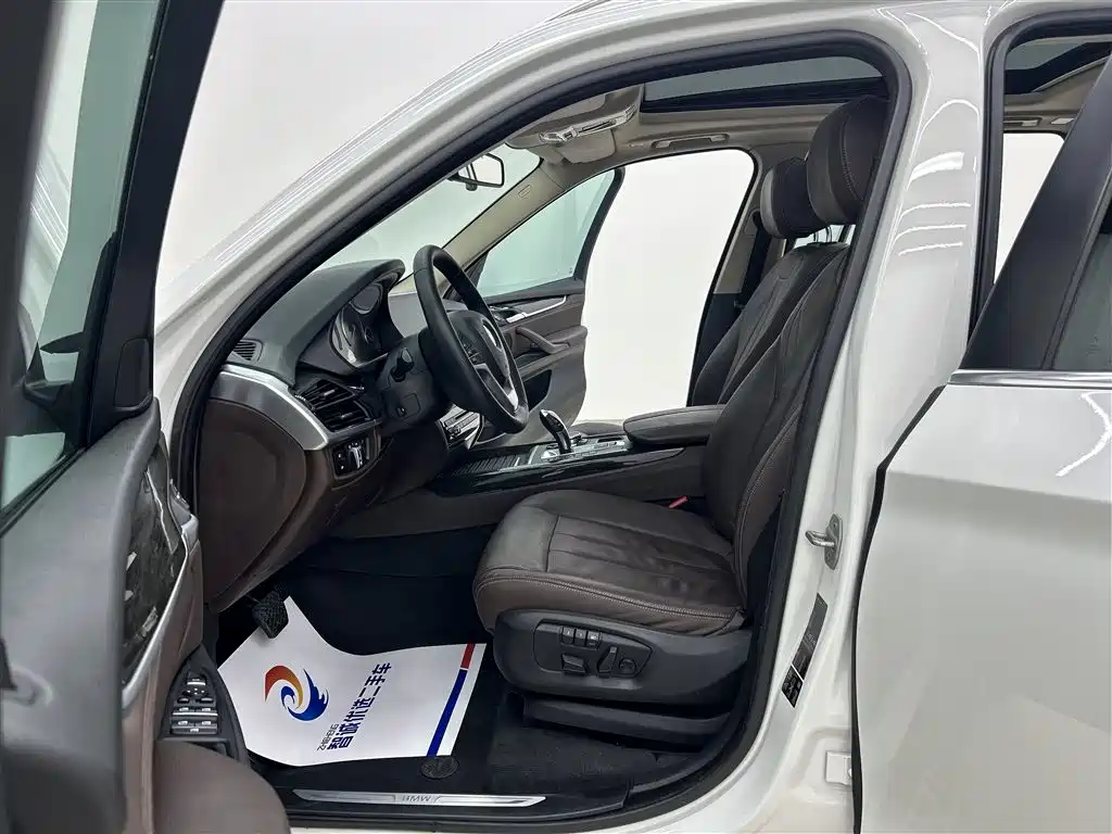 BMW X5 (Import) 2014 xDrive35i Leading фото 4