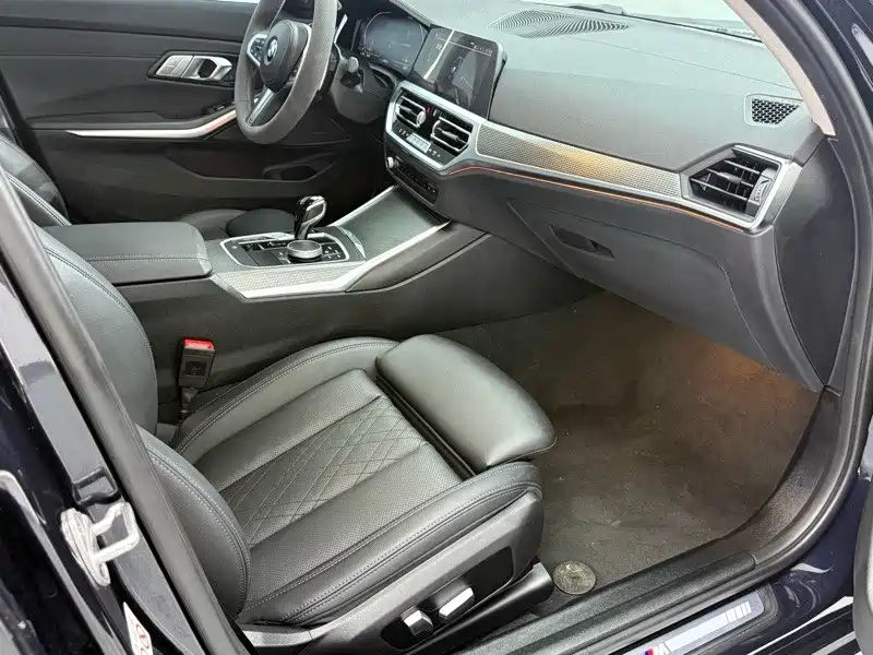 Фото 10 - BMW 3 Series
