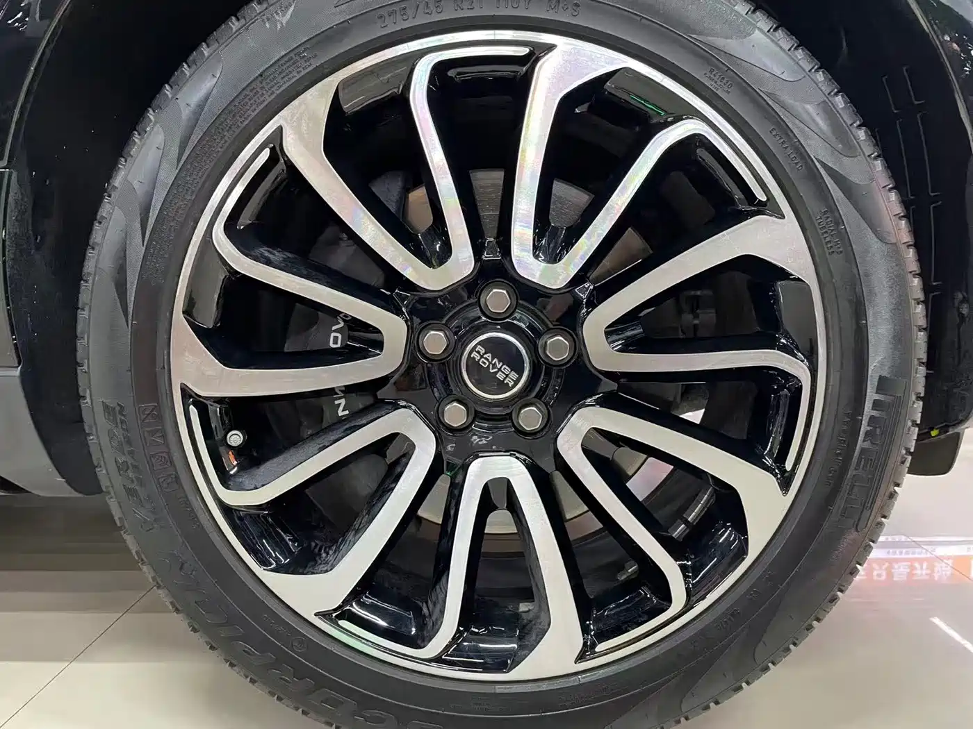 Фото 25 - Land Rover Range Rover