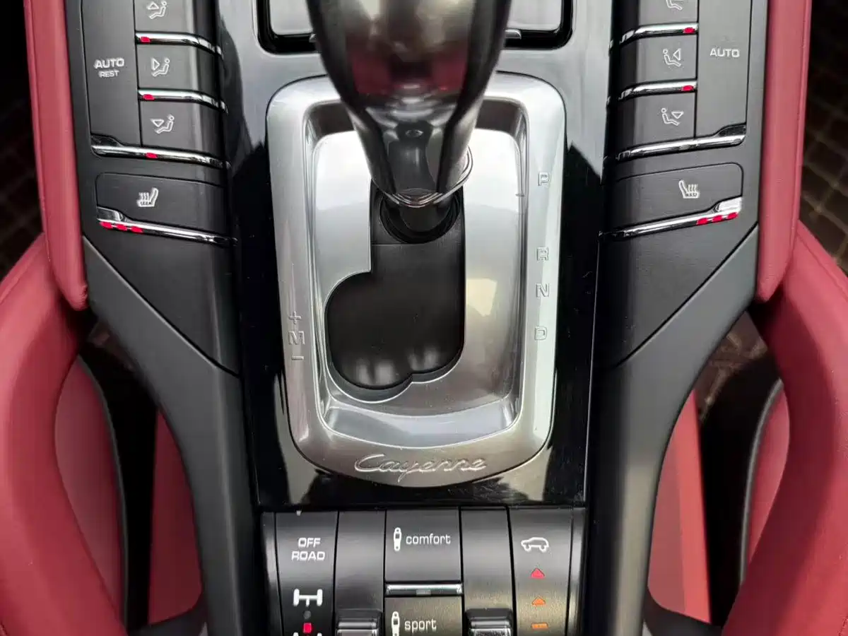 Porsche Cayenne 2015 Cayenne 3.0T фото 11