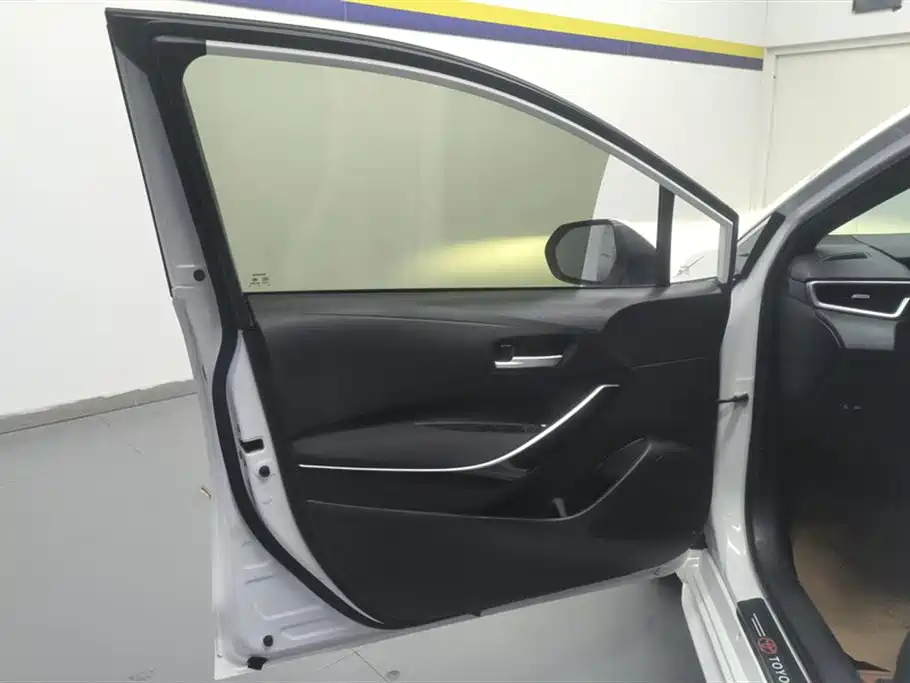 Toyota Levin 2022 Dual Engine 1.8H E-CVT Luxury Edition фото 7