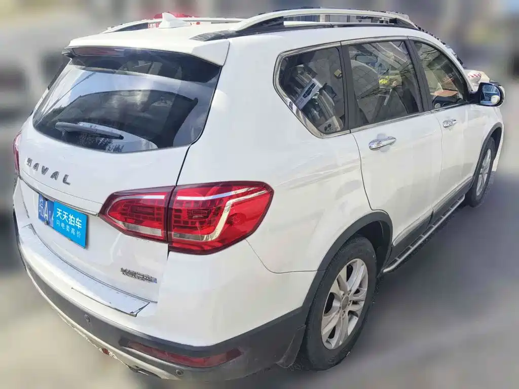 Photo 2 - Haval H6
