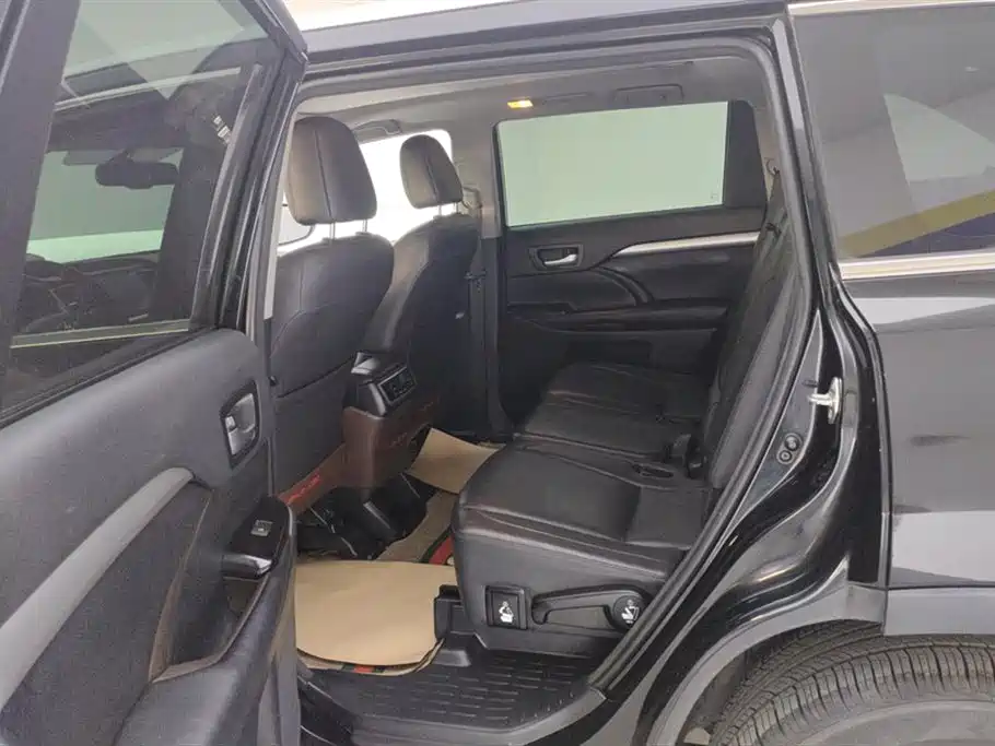 Toyota Highlander 2017 2.0T 2WD Premium 7-Seater фото 11